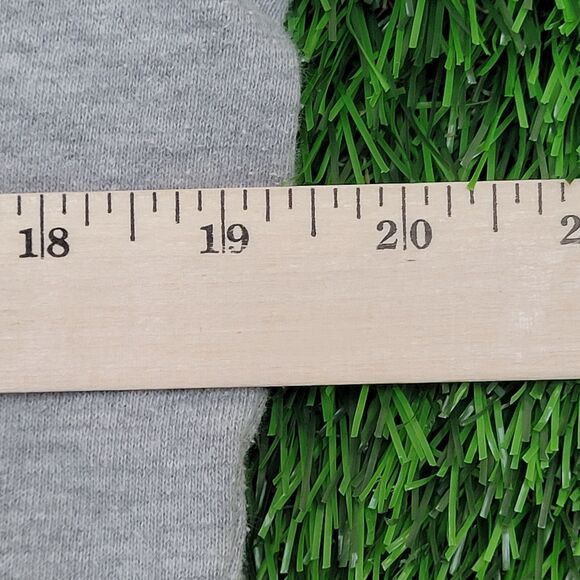 Disney Minnie-Mouse Sweatshirt Womens Medium 19x22 Gray - Picture 5 of 13